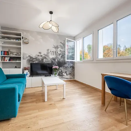 Charming Parisian Away From In The Heart Of Apartment Paris